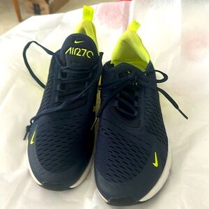 WOMEN’S NAVY & LIME GREEN NIKE AIR MAX 270